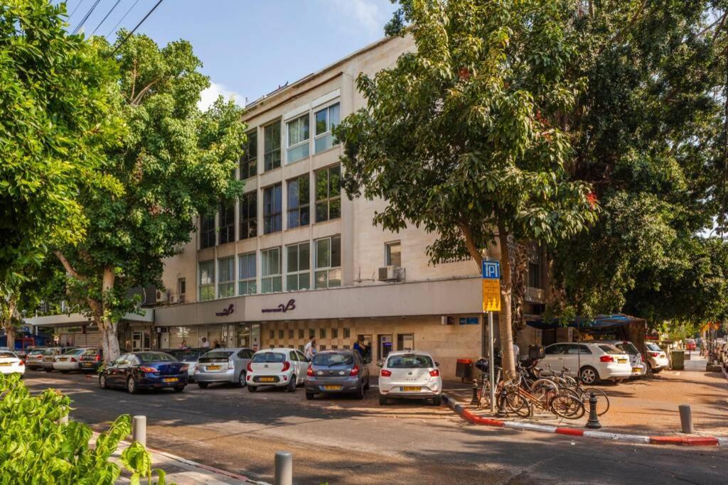 Big Apartment Next To Gordon Beach Plus Free Parking เทลอาวีฟ ภายนอก รูปภาพ